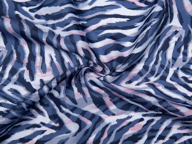 Wykazana na równinująca tkanin