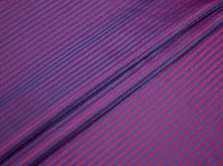 Wysz podnośnik poliestrowy materiał: wygodne, trwałe, przyjazne dla środowiska i modne