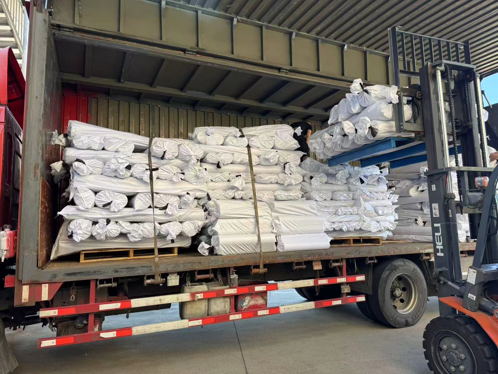 Szczyt sezonu, podszewka Premium: Shunli Textile